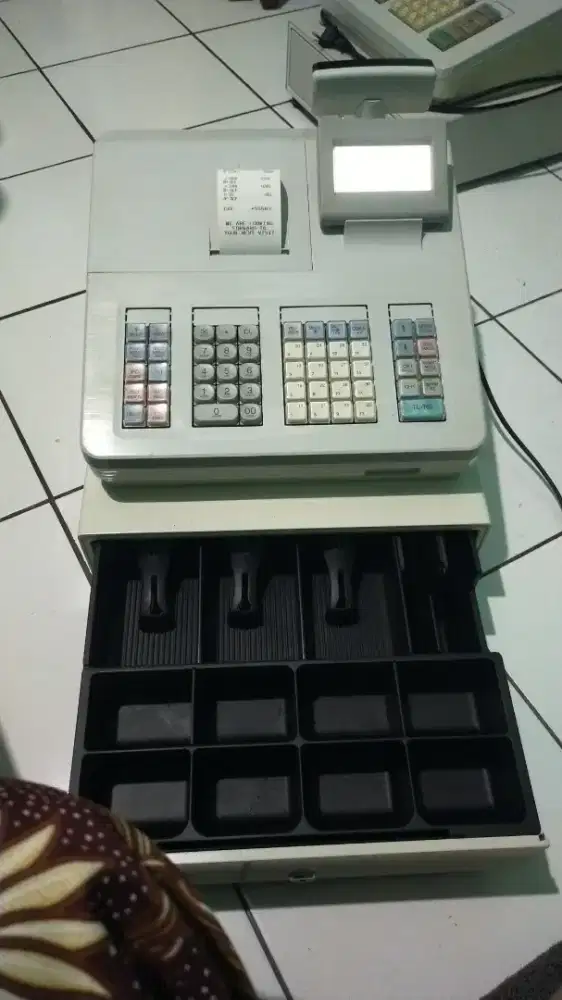 Mesin kasir merk Sharp type XE-A 207W