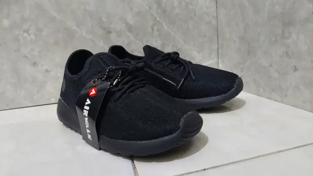 Aepatu anak sz 33 fullblack