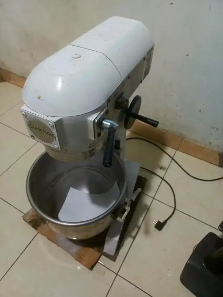 Dijual Stand Mixer 20 L