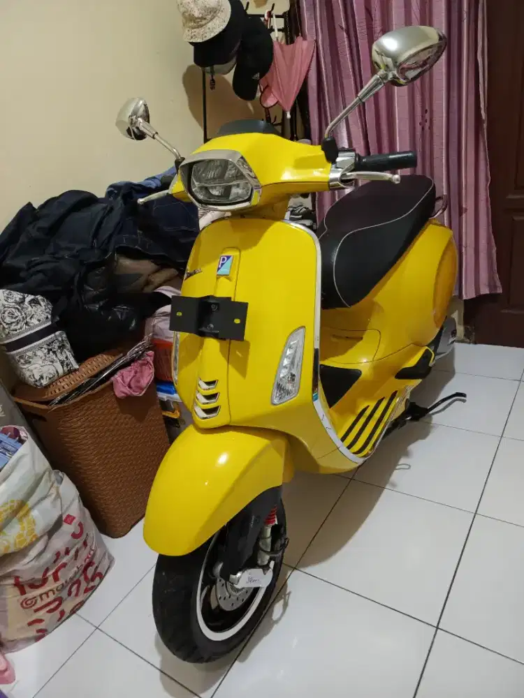 Vespa Sprint 150 ABS 2022 akhir 2023