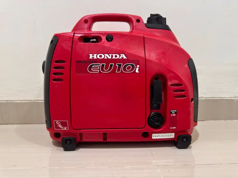 Honda EU10i Genset Inverter Portabel 1000 Watt Silent