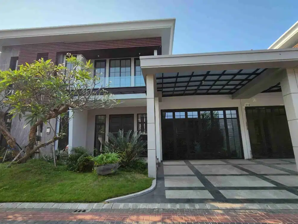 DIJUAL RUMAH CANTIK  GRAND ISLAND PAKUWON CITY SURABAYA TIMUR