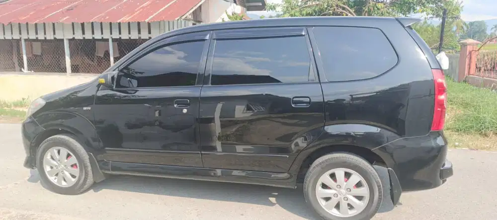 Toyota Avanza 2011 Bensin