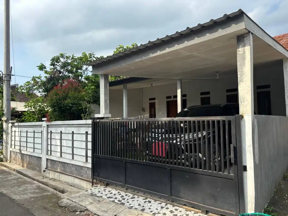 RUMAH AREA SOLO BARU