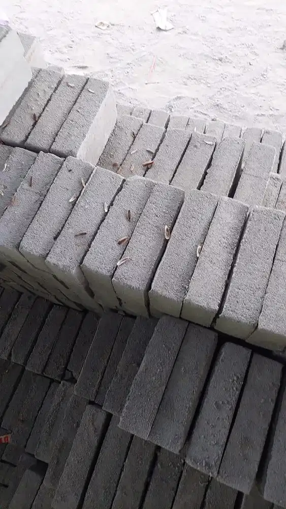 paving bekas bongkaran cafe