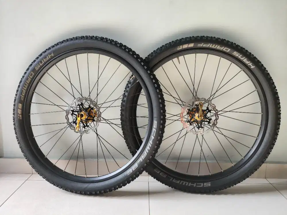 Wheelset 27,5 freehub novatec rims folker 32mm ban hans dampf kevlar