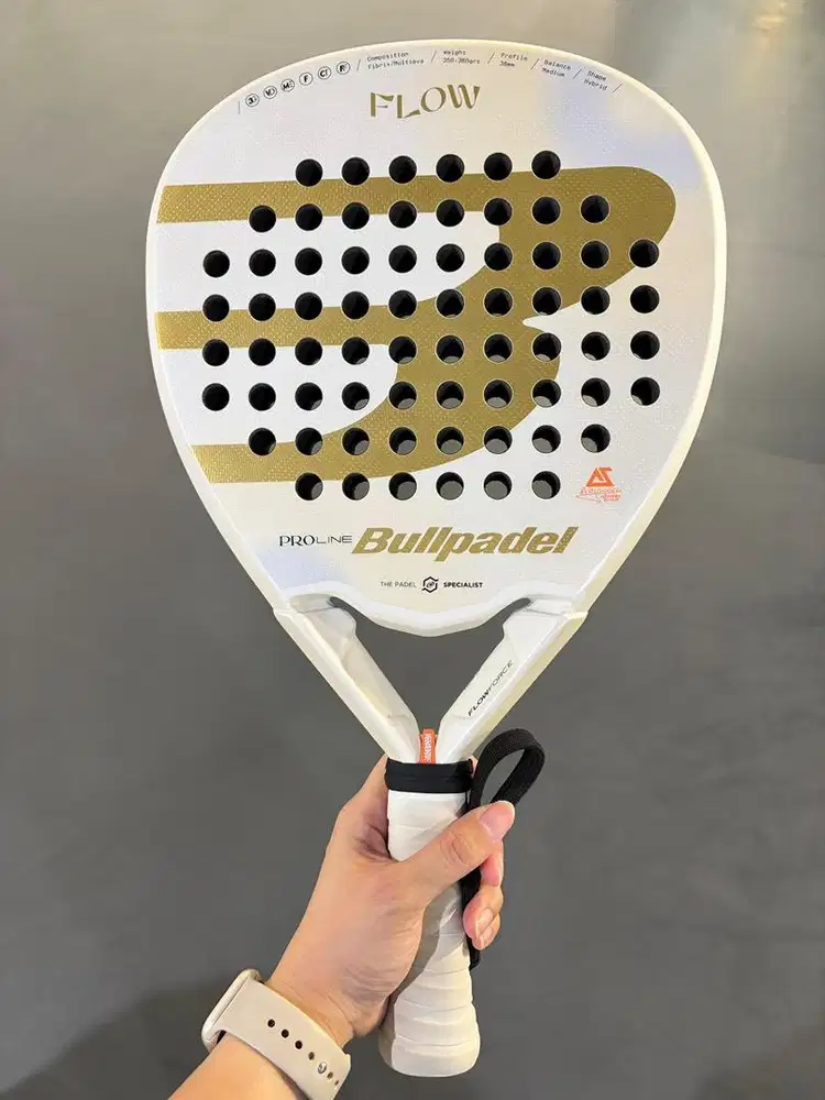 Bullpadel Flow W 2024
