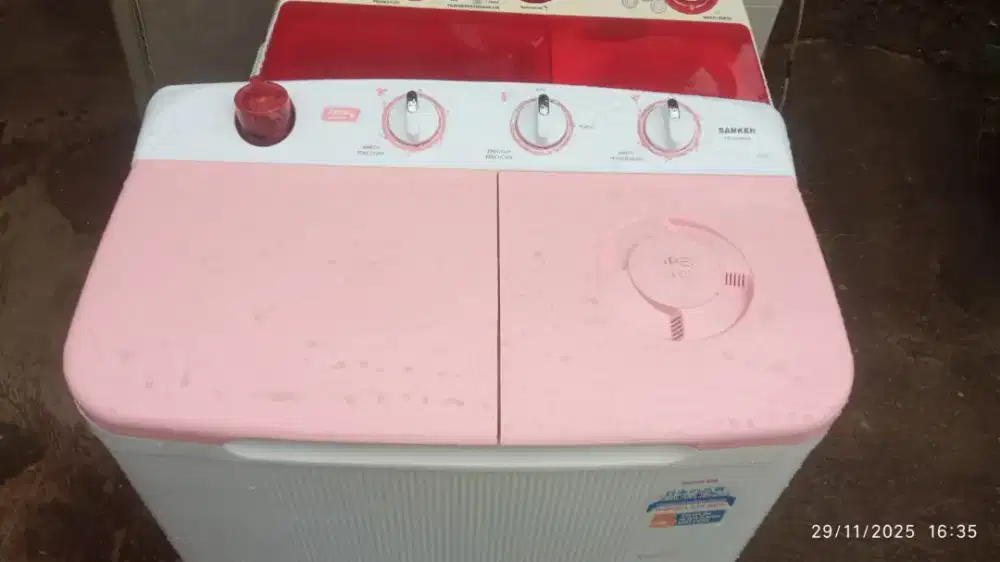 Mesin cuci 2tabung merek sanken 8kg