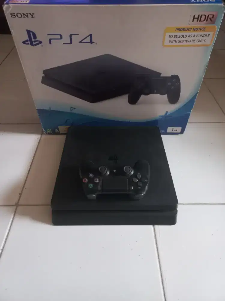 ps4 slim 1tb second