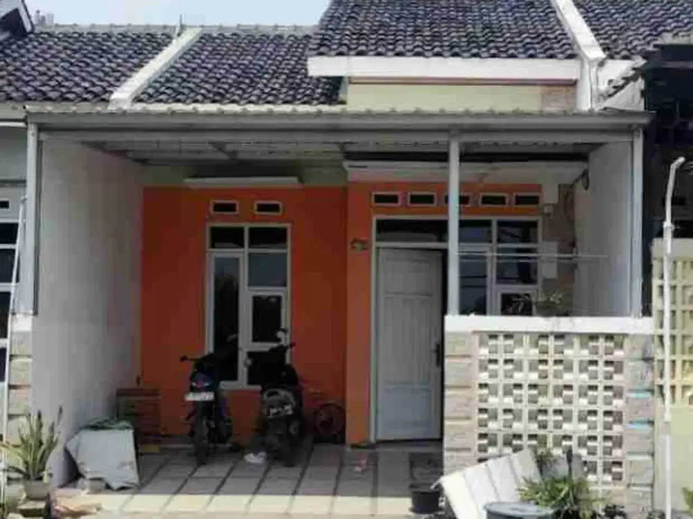 OVER KREDIT RUMAH SIAP HUNI, DWKAT KAWASAN, FULL RENOV, DAPUR LUAS BANGET