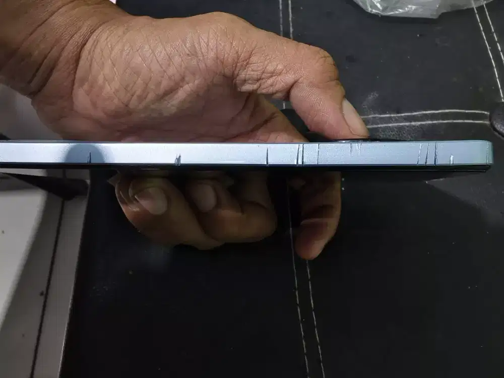 Realme 13 8/256 hp only