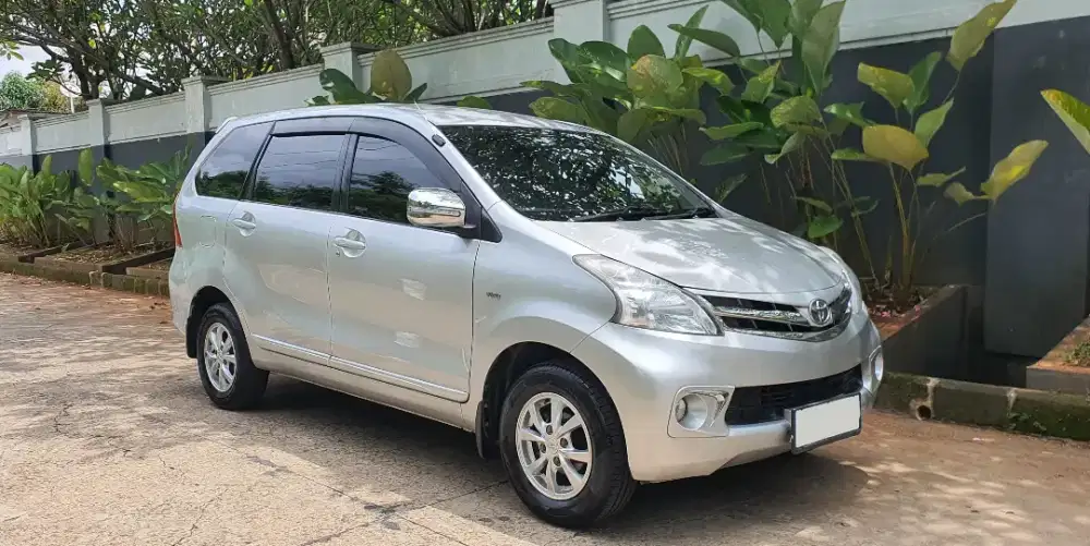 Toyota New Avanza matic A/T 2012