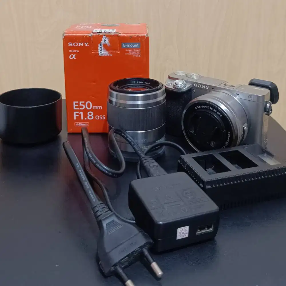 Kamera Mirrorless Sony a6000 + Lensa 50mm