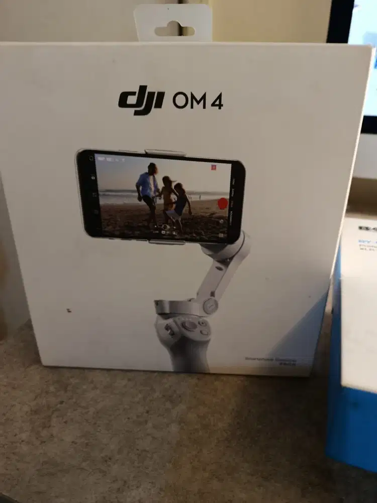 Dji OM4 Gimbal Stabilizer Handphone bekas