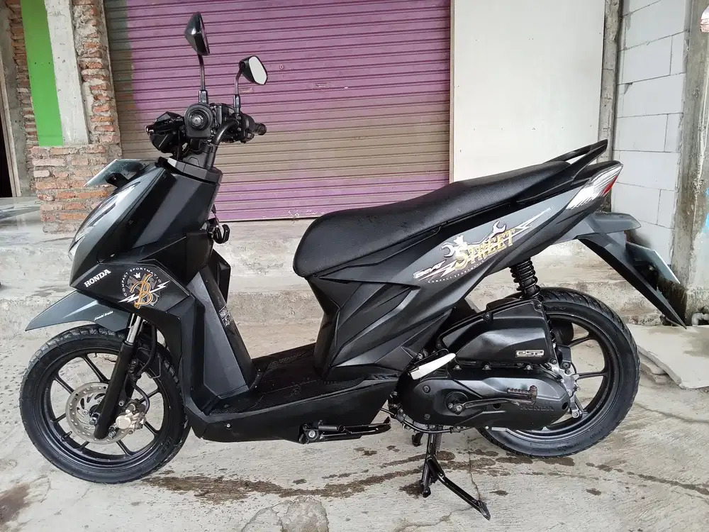 Beat street hitam dop