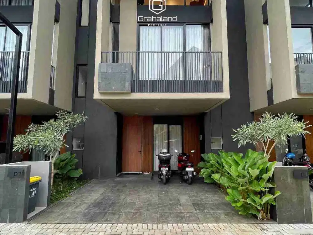 Rumah Baru Mewah Dalam Townhouse Besar Lokasi Strategis Di Lebak Bulus