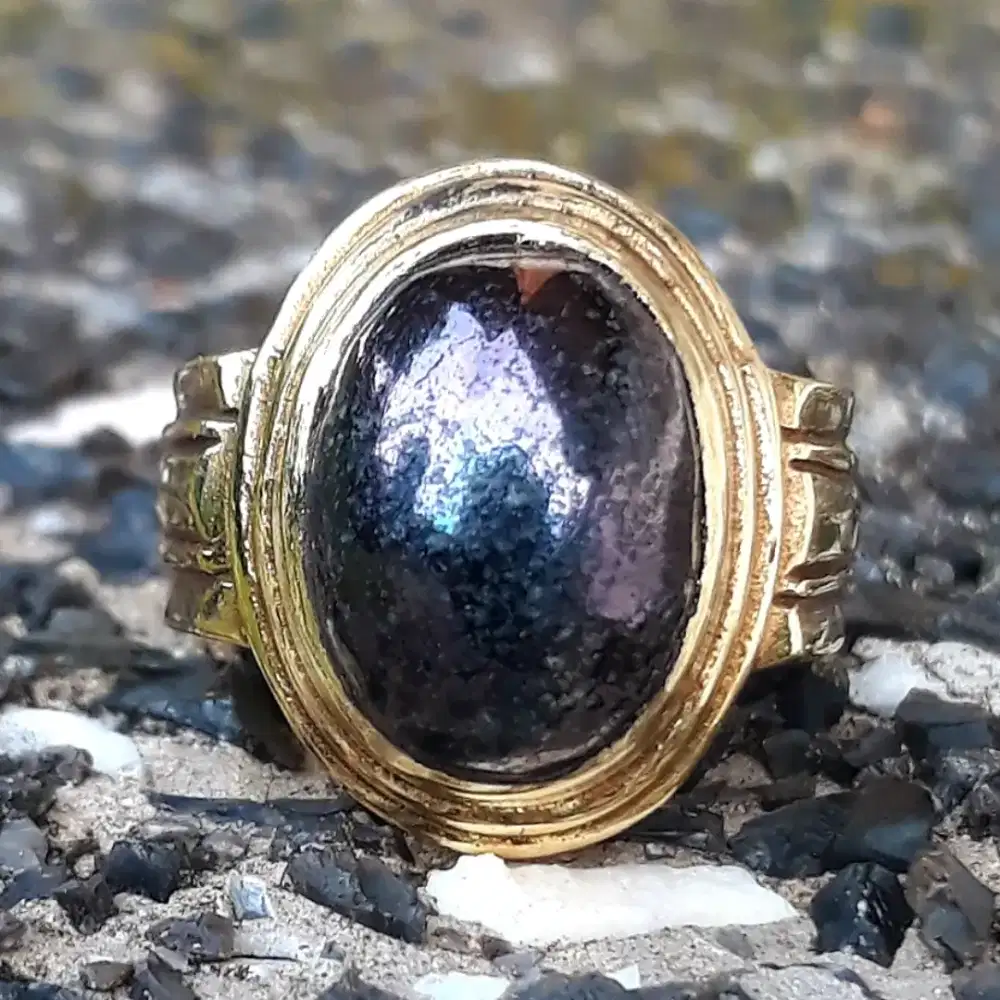 cincin batu bornite timika papua