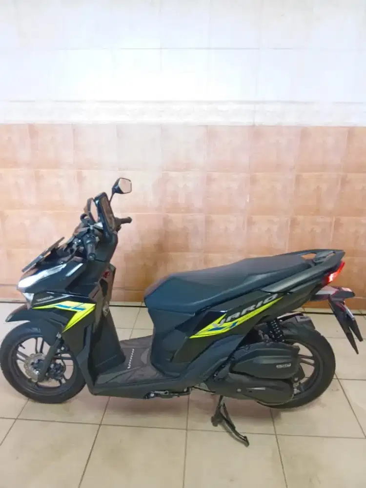 HONDA VARIO 125 LED TAHUN 2025 KM 2000 SUPER ISTIMEWA KIRCON