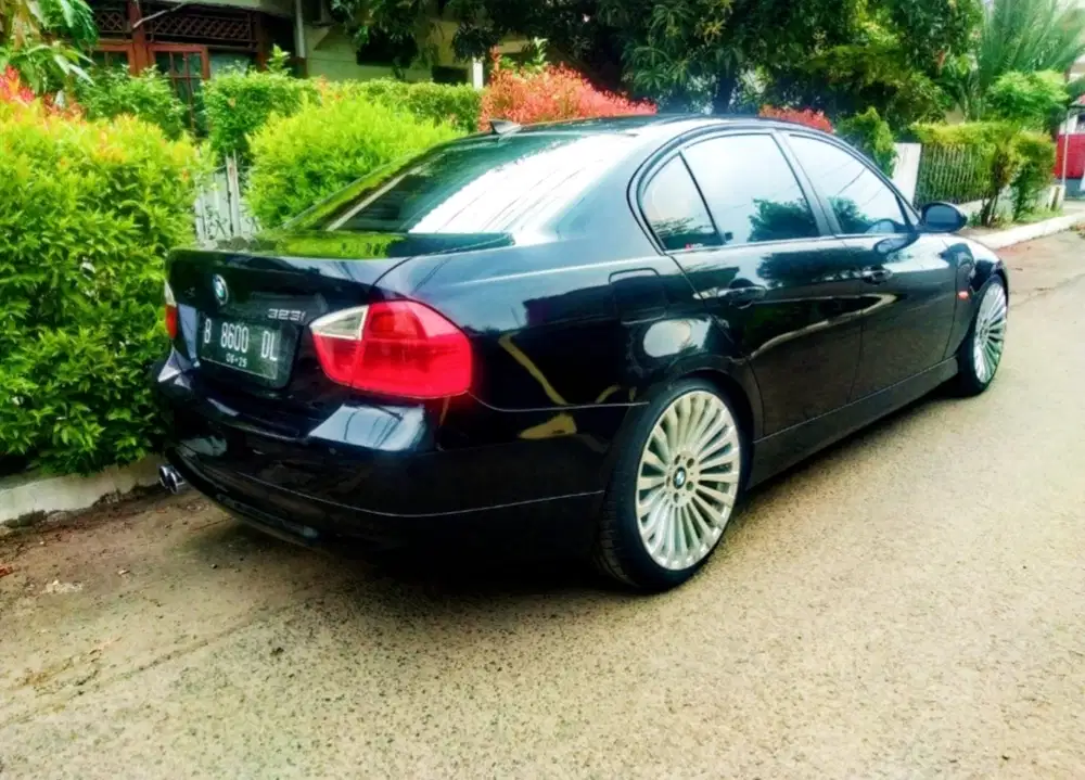 BMW e90 320 Cbu sunroof