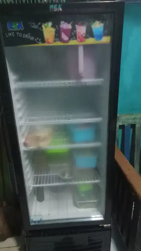 Di jual cepat showcase RSA 4 rak