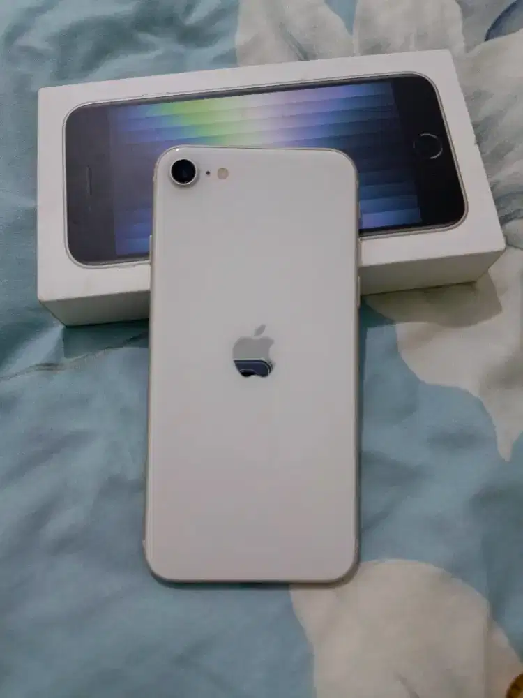 iPhone se 3 2022 64gb ibox