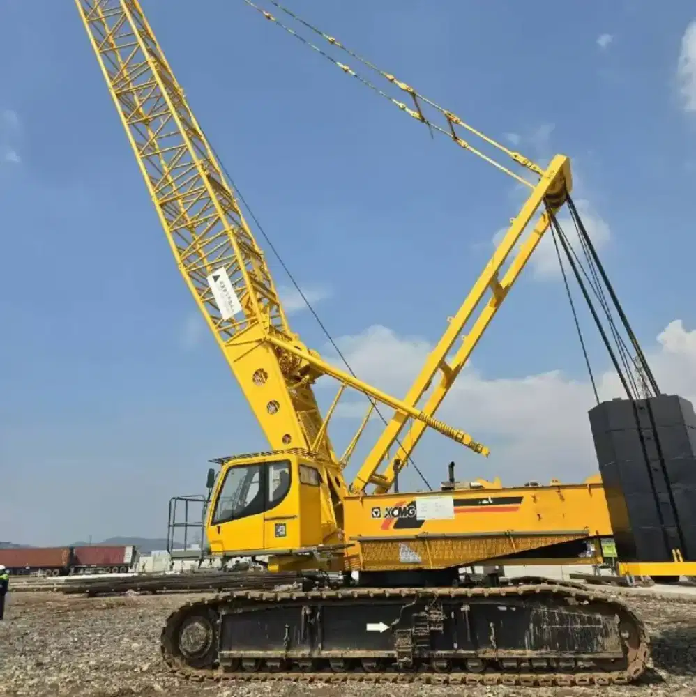 XCMG 200T crane