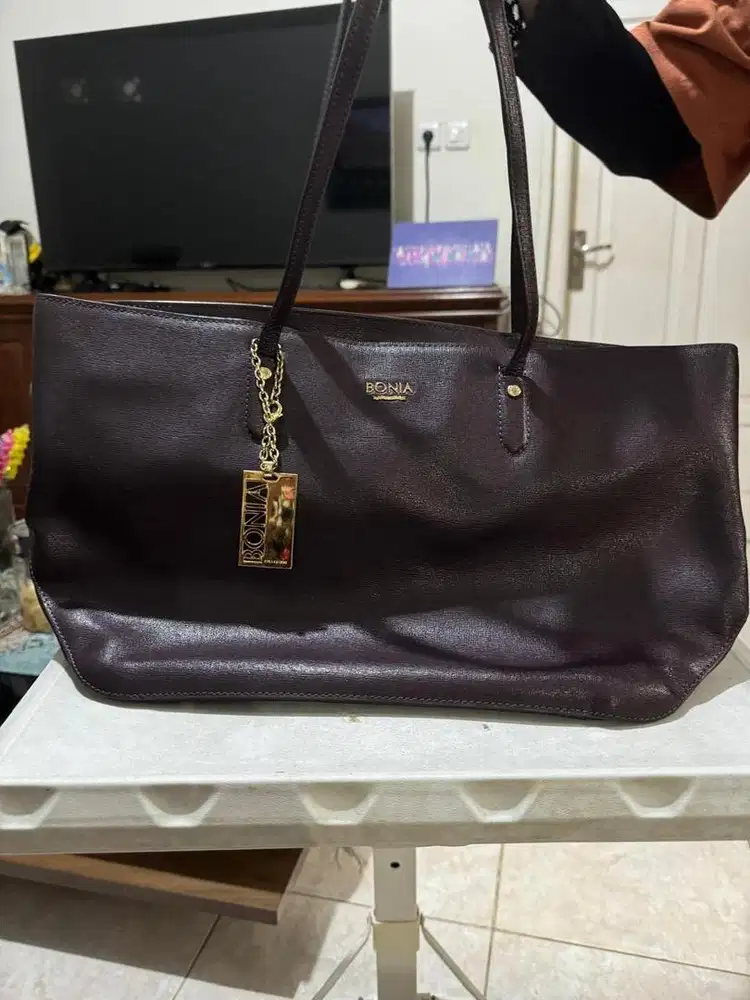Bonia totebag used