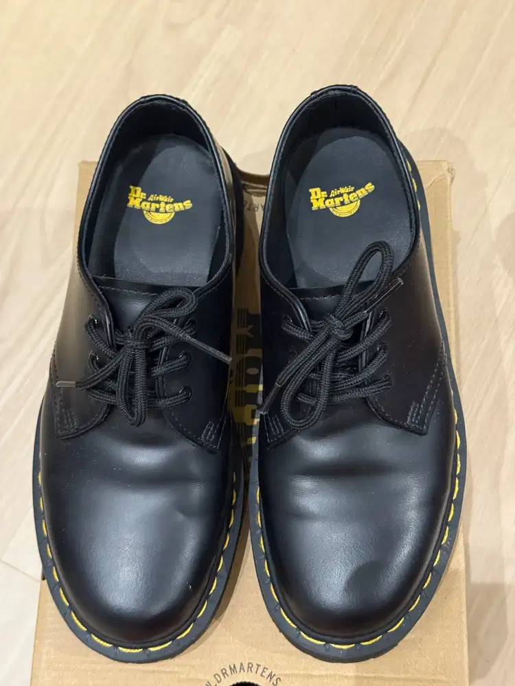 Docmart 1461 Bex smooth leather, ukuran 39, kondisi second terbaik