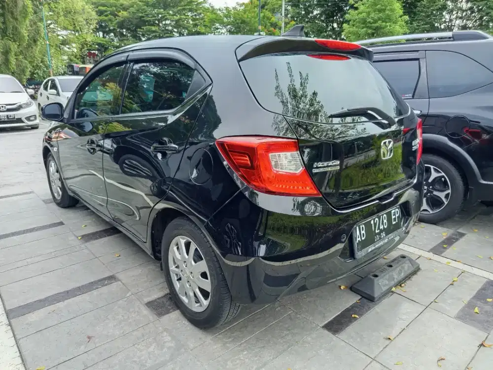 Brio 2021 E CVT at Honda Brio E at CVT 2021 Brio hitam metik sangat ok