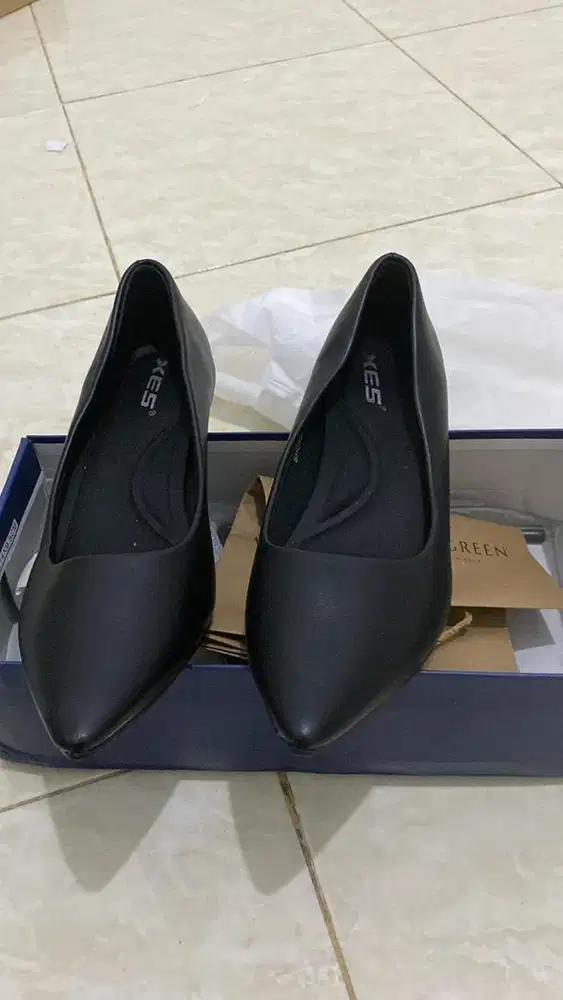 Heels hitam 6cm