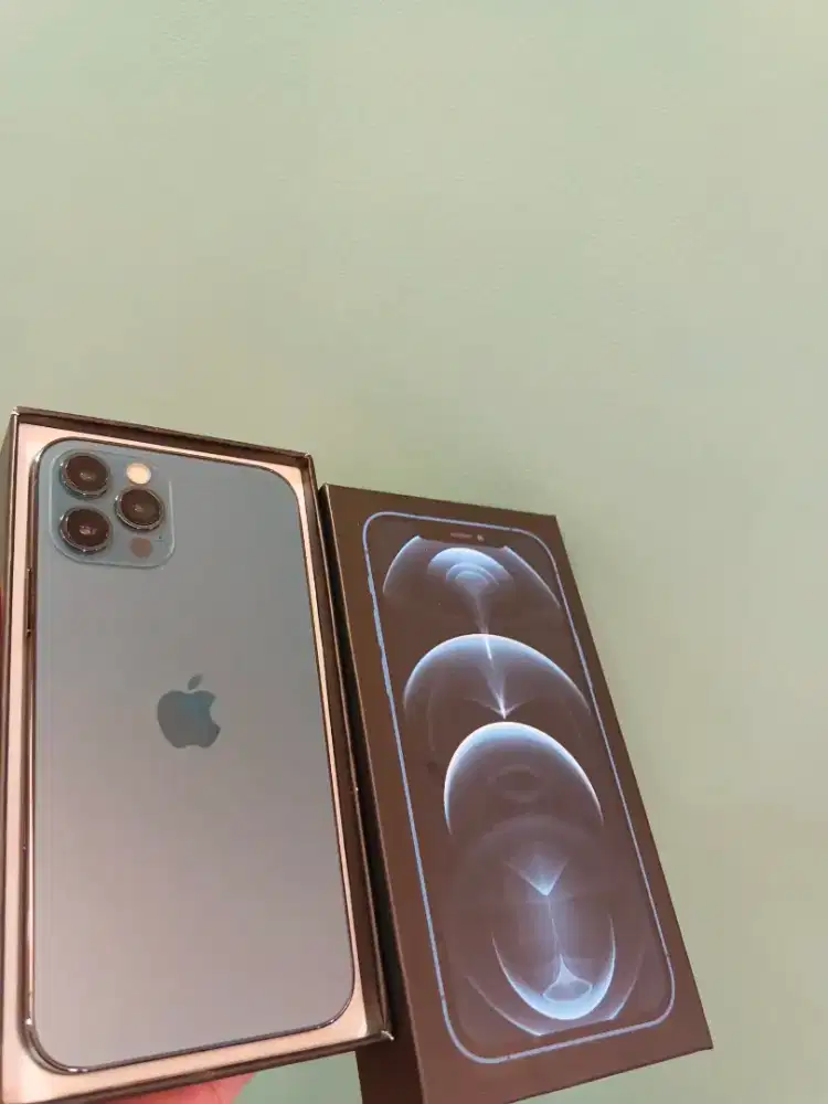 Iphone 12 pro 128gb ccok buat baru