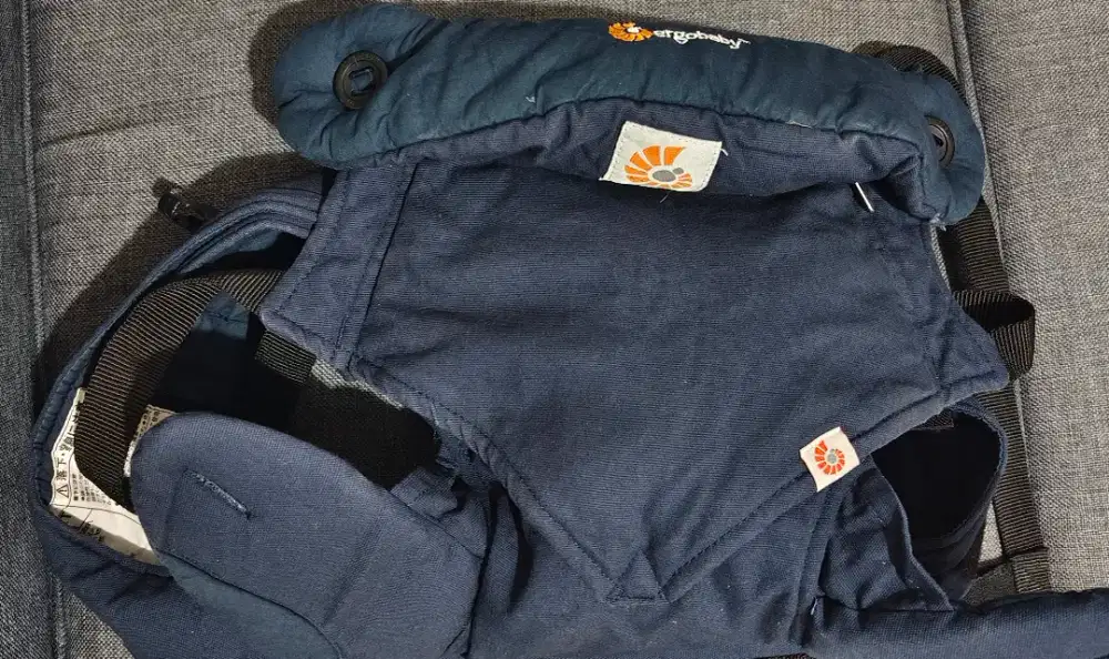 Gendongan Ergobaby Midnight Blue