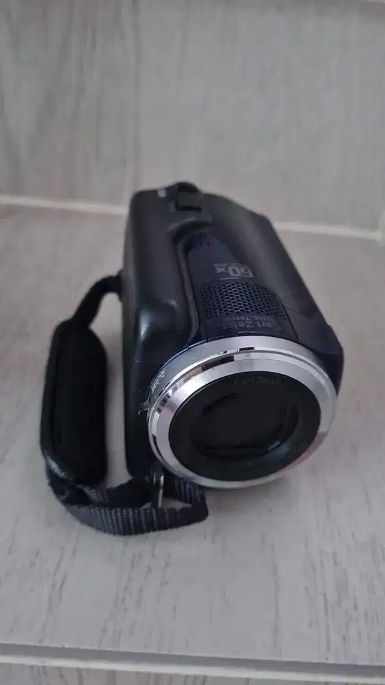 Sony Handycam Model DCR-SR47E (Bekas)