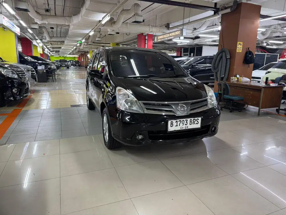 Nissan Livina Sv 2013