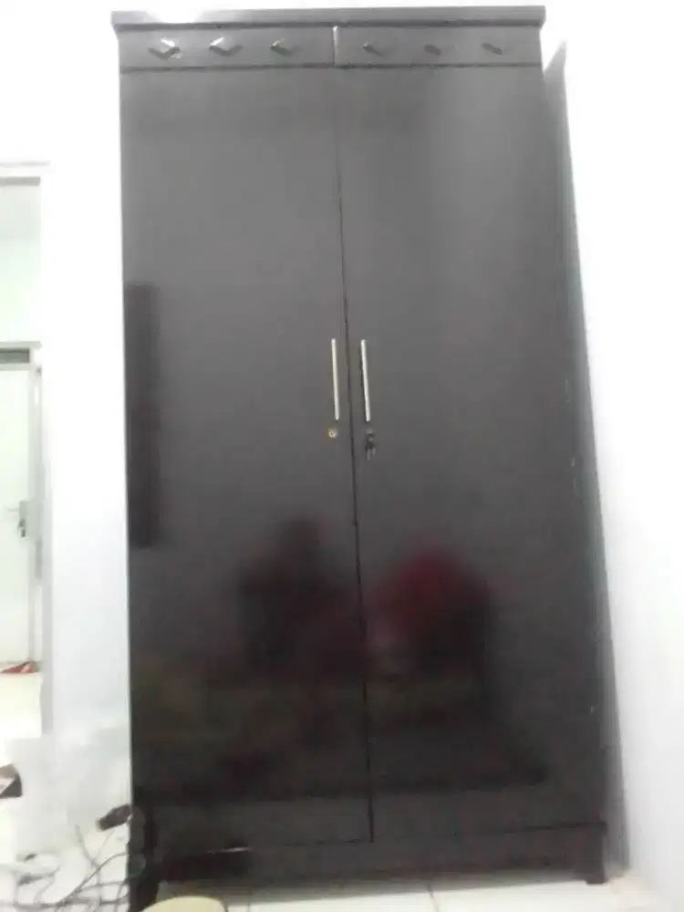 Satu set lemari dan meja rias l bahan jati