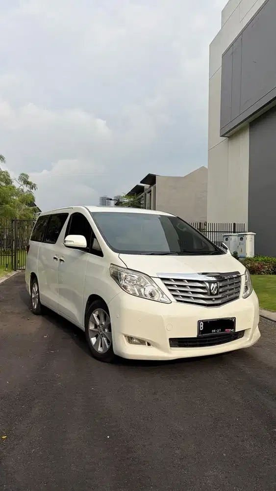Toyota Alphard G Premium Sound CBU