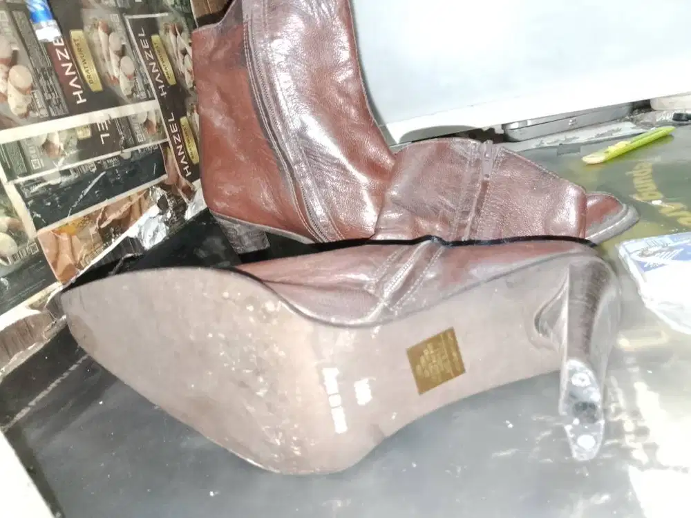 Merek sepatu 10M 209-16384 LEATHER UPPER BALANCE MAN MADE IN ITALY