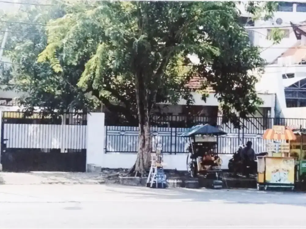 Rumah Usaha Karang menjangan dkt Dharmahusada