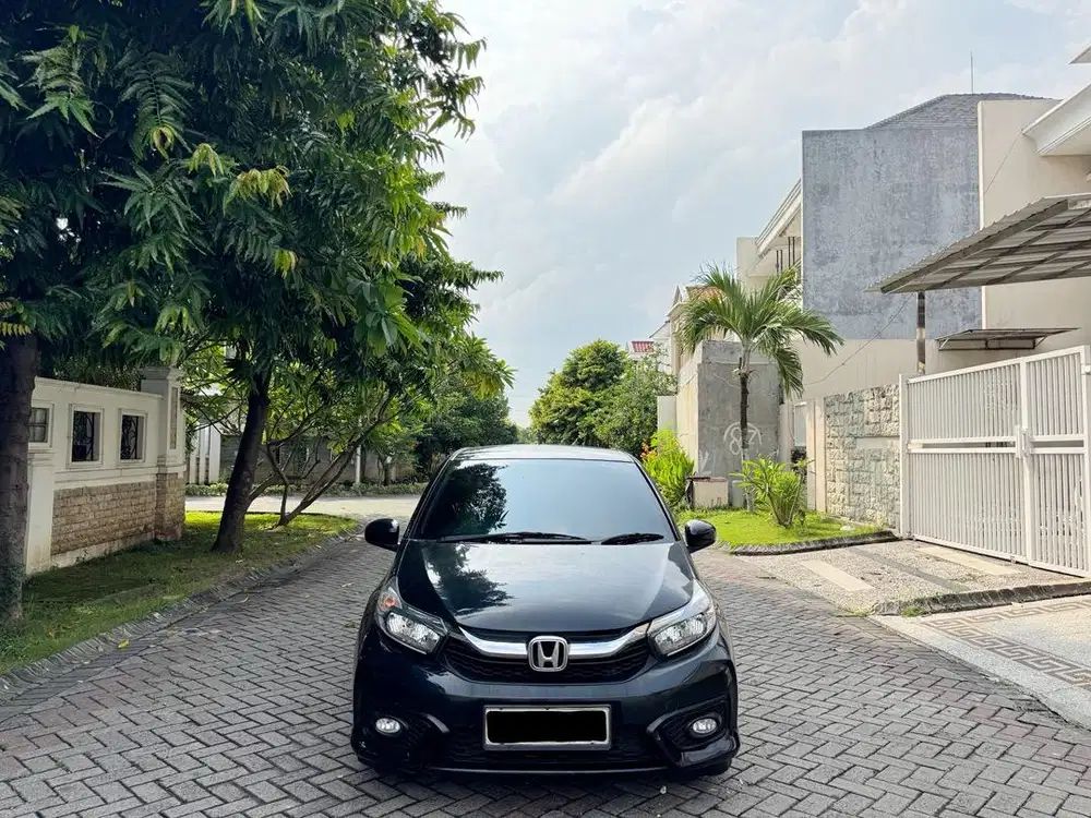 Honda Brio E Matic 1.5 2023 Facelift Hitam Plat L