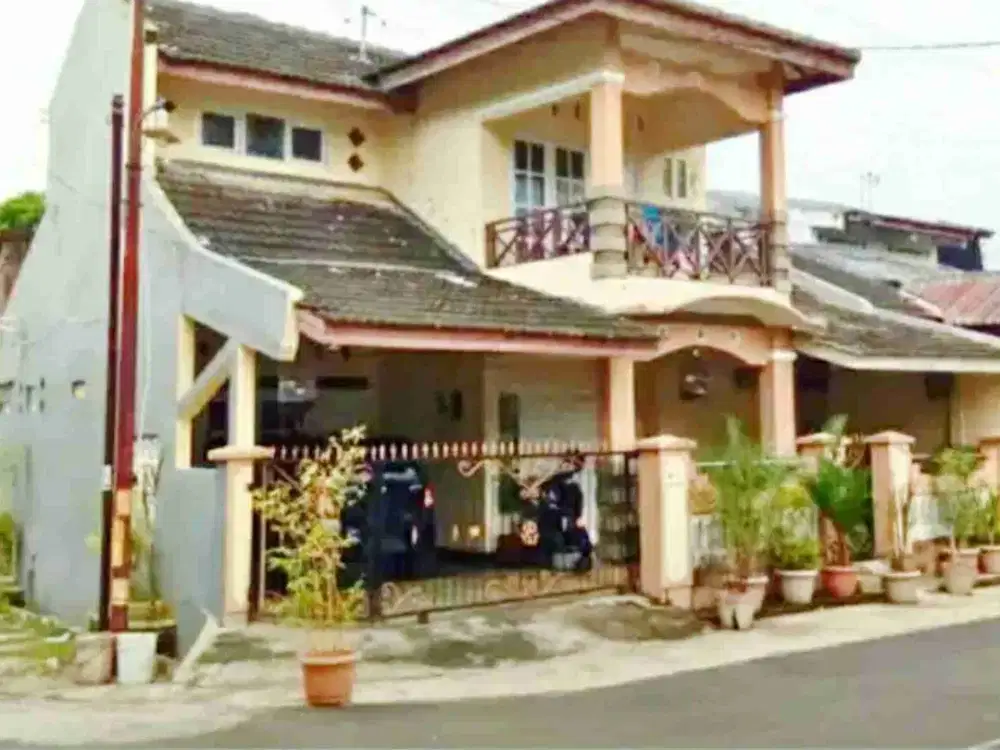 Dijual dan Disewakan Rumah Tingkat 2 Lantai Siap Pakai Daerah Tembalang, Semarang