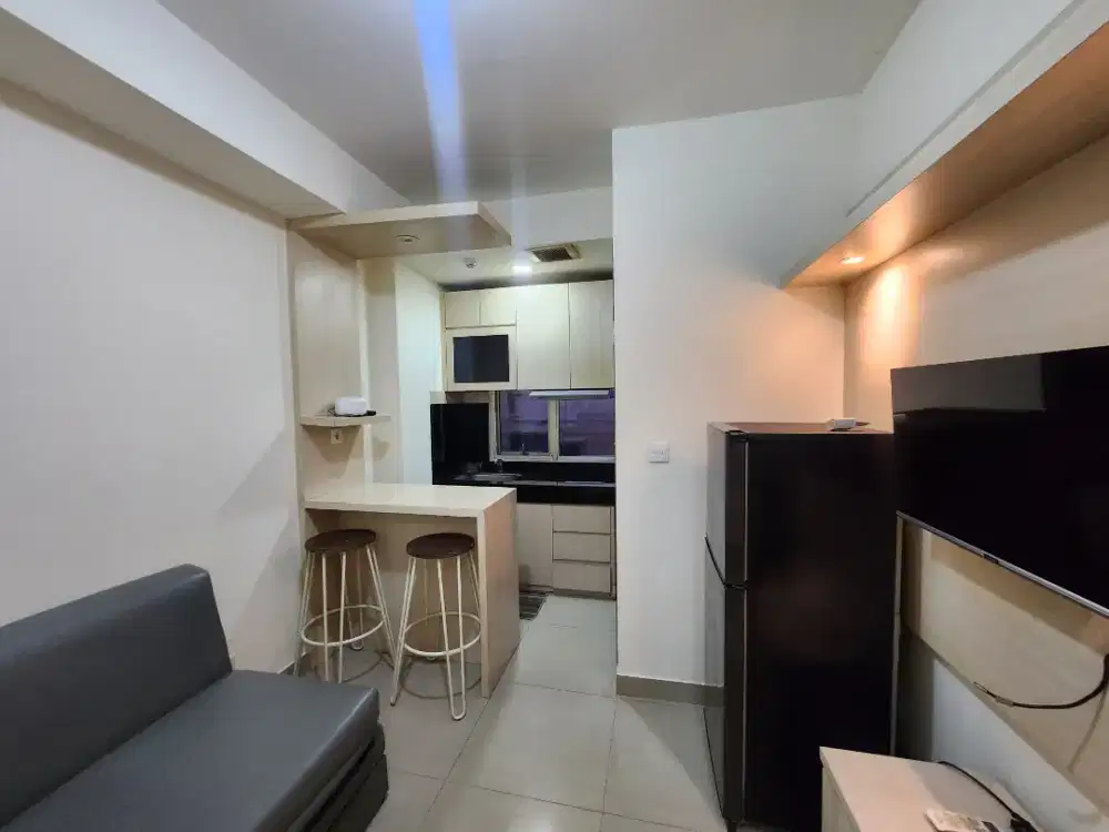 DI SEWAKAN 2BR SUDIRMAN SUITES APARTEMEN