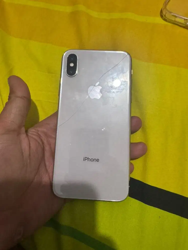 Dijual iphone x murah 1,5 nego baca deskripsi