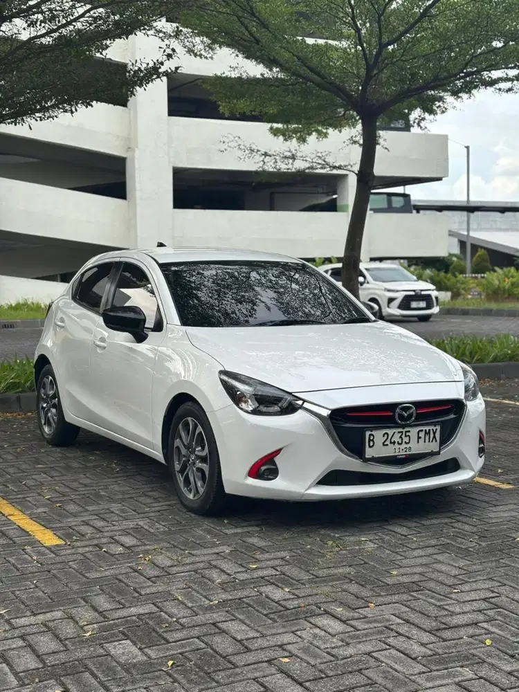 DIJUAL MAZDA 2 GT SKYACTIVE MATIC 2017 MURAH DP MINIM Jazz