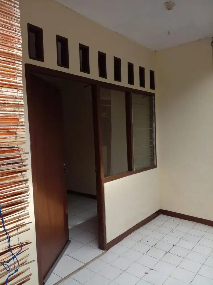 RUMAH DIKONTRAKAN / DISEWAKAN