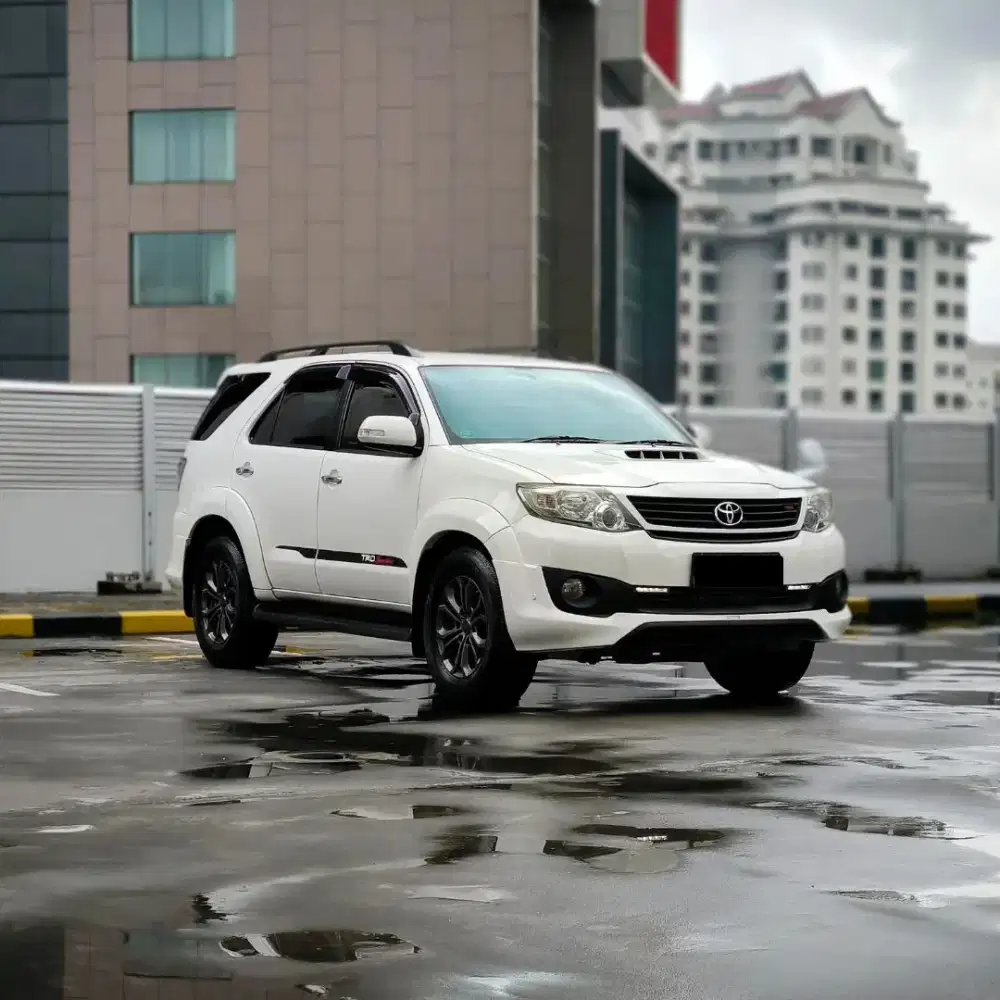 ‼️LOW KM‼️TOYOTA FORTUNER 2.5 G VNT TRD SPORTIVO AT.