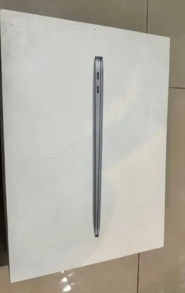 JUAL APPLE MACKBOOK AIR 13inch 2020