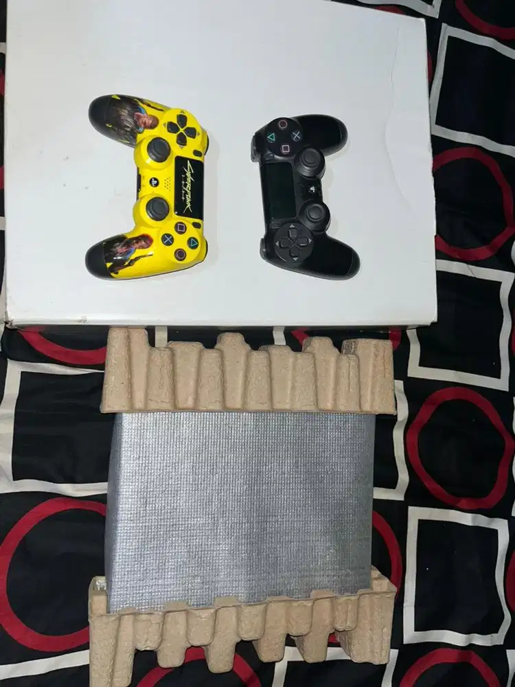 PS4 slim seri22 limited edition day of play hdd 1 tb fw 9.00