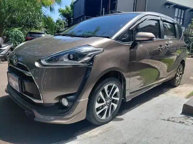 Pajak Panjang - Toyota Sienta 1.5 Q Bensin-AT 2017