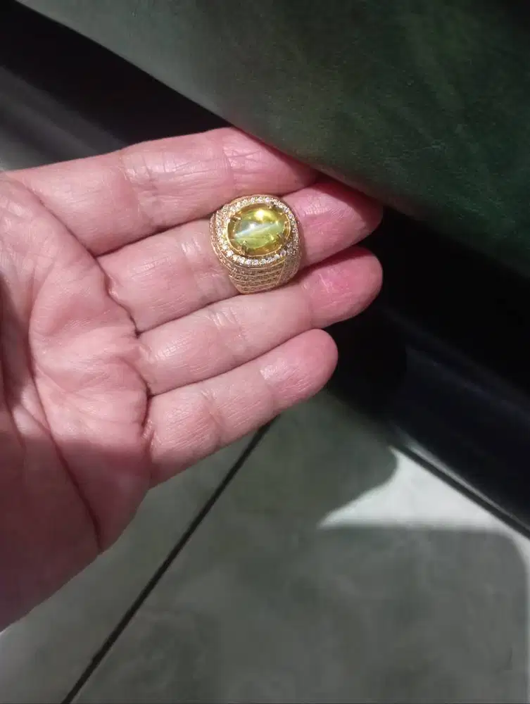 BERLIAN GIA 101 BATU CHRYSOBERYL CAT'S EYE