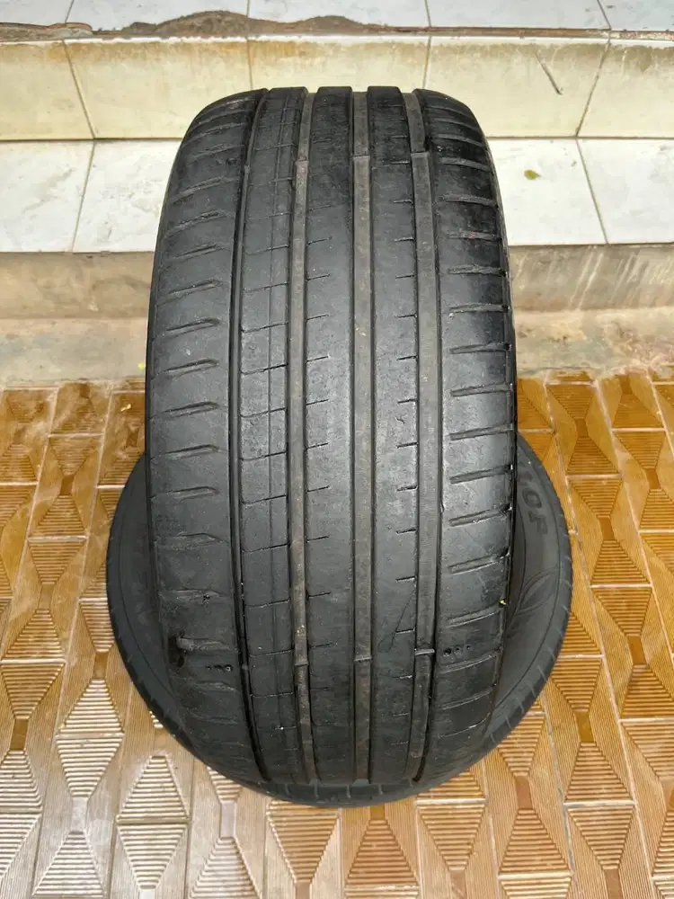 Ban Michelin Pilot Sport 5 245 45 r18 1Pcs